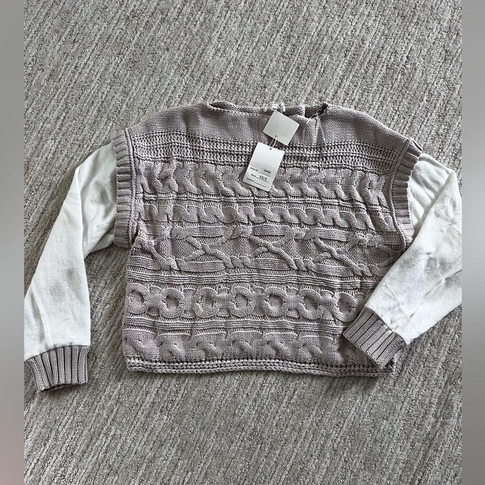 Vici sweater nwt